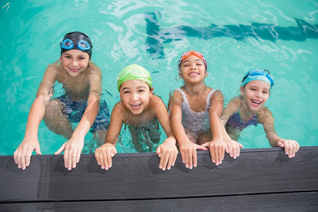 kids-in-recreation-center-pool-1024x683
